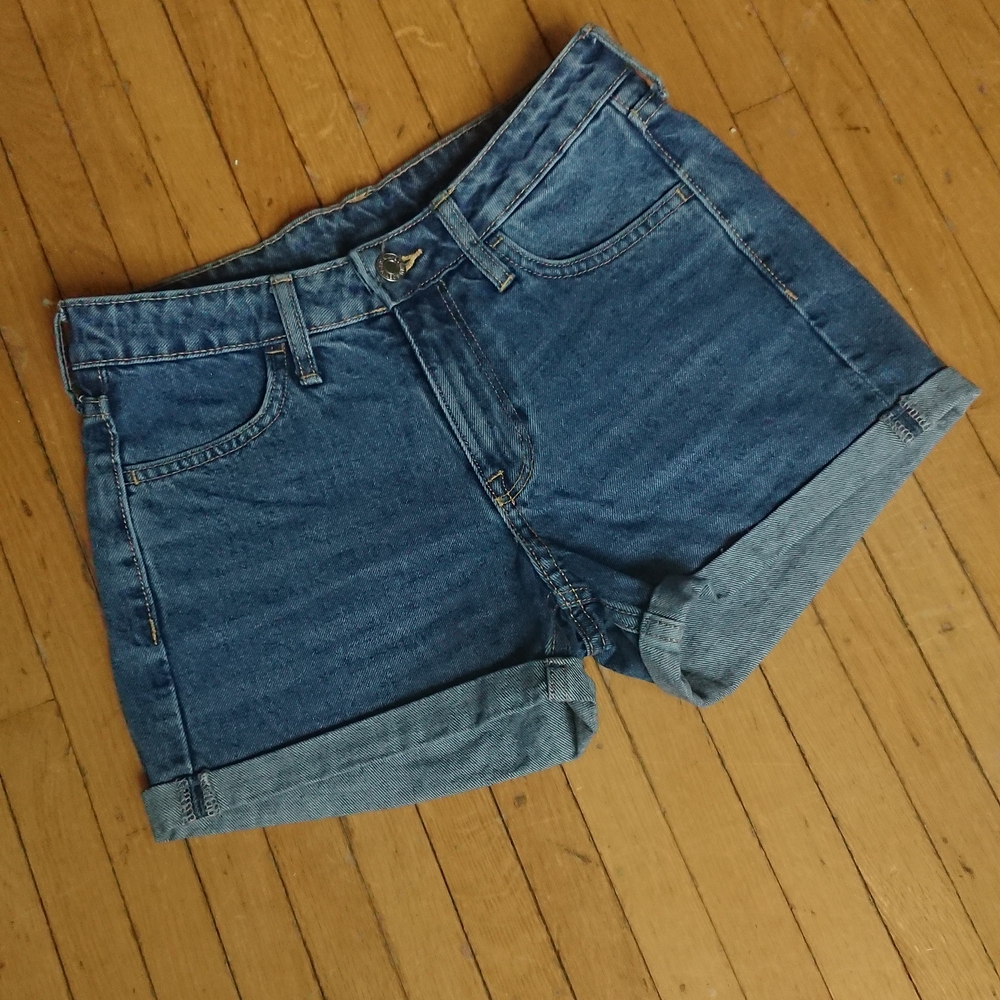 H&M Jean Shorts with Cuffed Hem, size 34